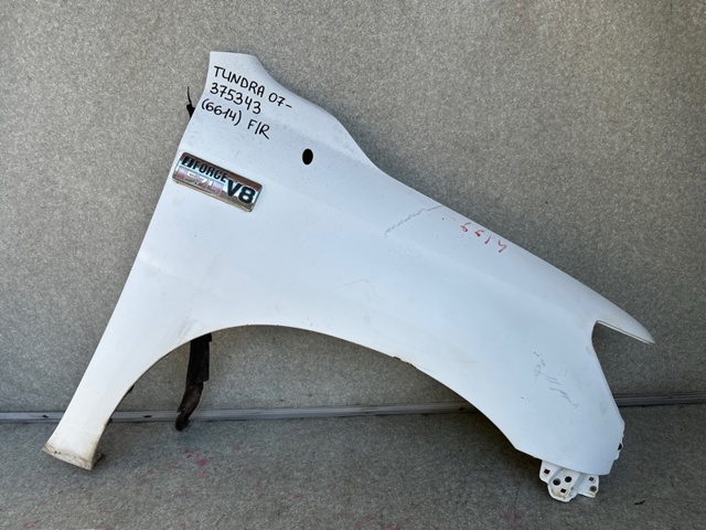 Переднє праве крило 538010C220 TOYOTA