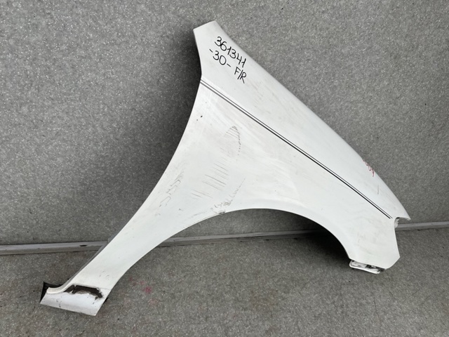 Переднє праве крило 53801AA020 TOYOTA