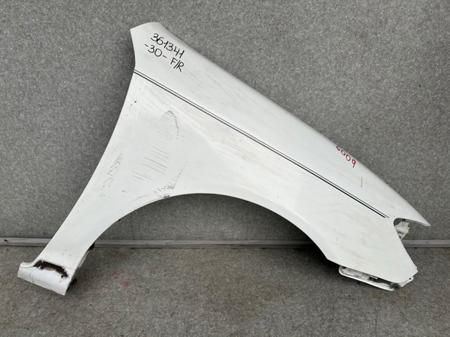 Переднє праве крило 53801AA020 TOYOTA