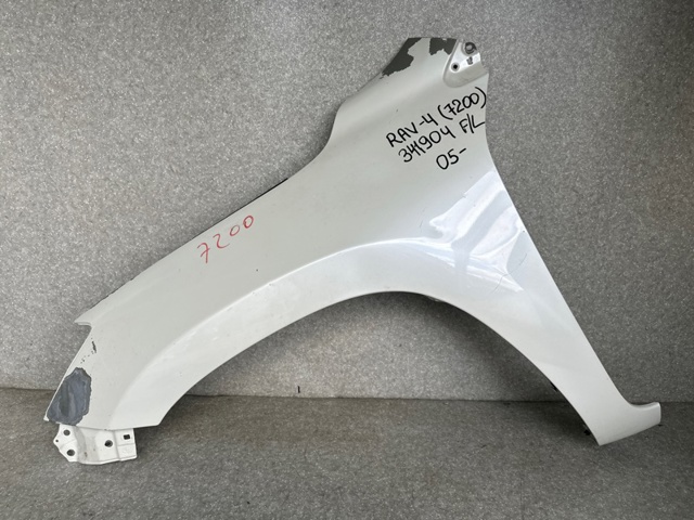 Ліве переднє крило 5380242180 TOYOTA