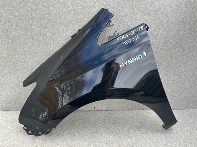 Переднє ліве крило 5380247080 TOYOTA