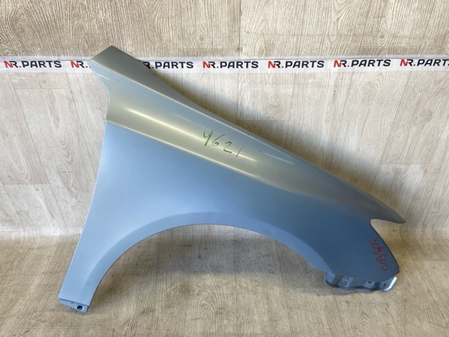 Переднє праве крило 5381133180 TOYOTA