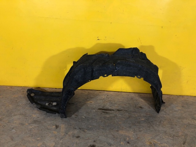 Підкрилок передній лівий 5387602A20 TOYOTA