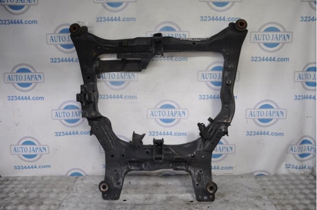 Передня балка 54400CA101 NISSAN