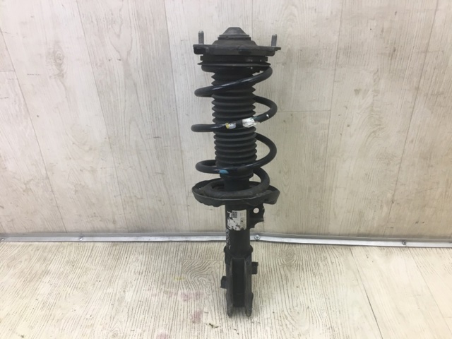 Кріплення переднього амортизатора 54610G2000 HYUNDAI