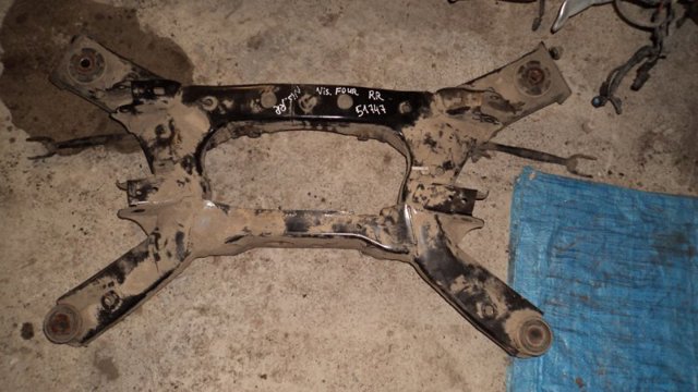Поперечна тяга задньої підвіски 551A0JN00A NISSAN