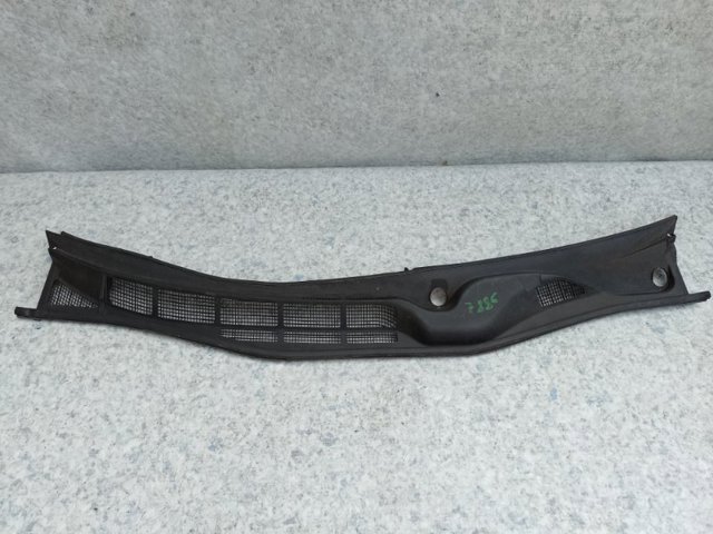 Водостік лобового скла, жабо 55708AC010 TOYOTA