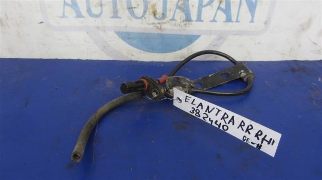 Датчик АБС (ABS) передній, правий 598302L300 HYUNDAI