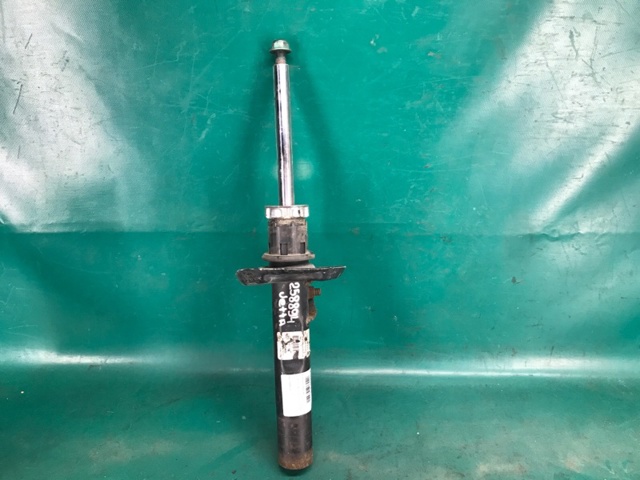 Амортизатор передній 5C0413031AQ VAG