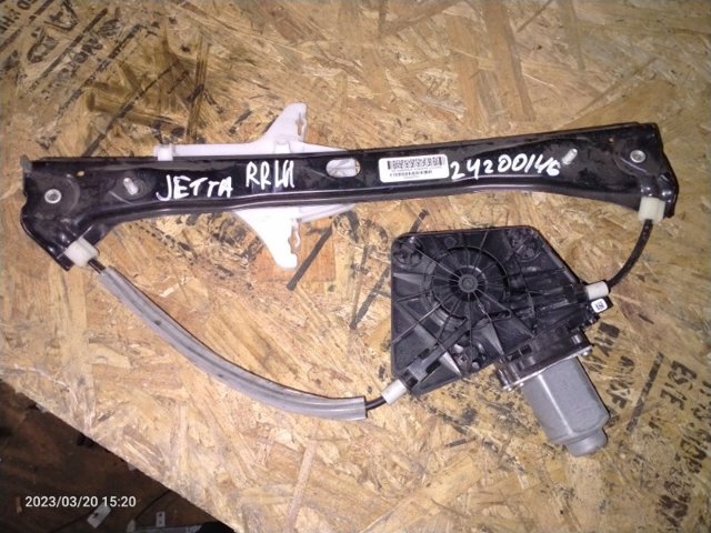 Склопідйомник задніх лівих дверей 5C6839461D VAG