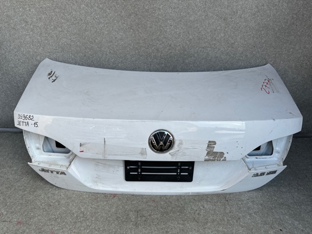 Задня ліва внутрішня фара 5C6945093 VAG