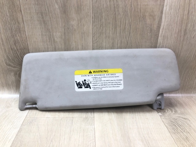 Козирок сонцезахисний 5N0857552K VAG
