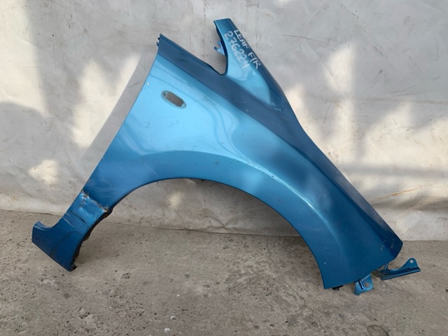 Переднє праве крило 631003NF0A NISSAN