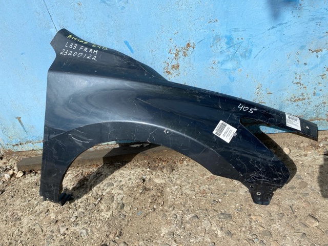 Переднє праве крило 631003TA0A NISSAN