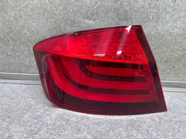 Ліхтар задній лівий, зовнішній 63217203229 BMW