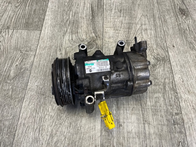 Компресор кліматичної установки 64529223392 BMW