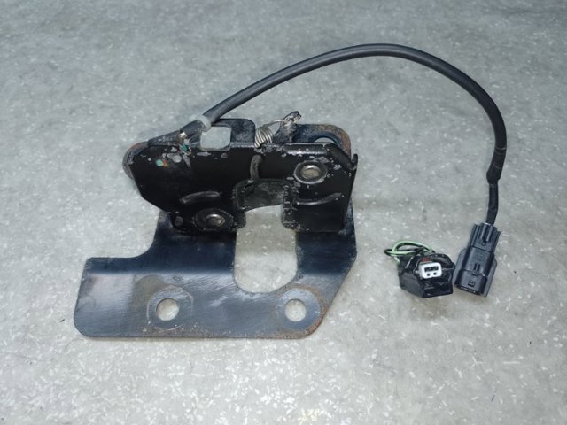 Замок кришки капота 656011BA0A NISSAN