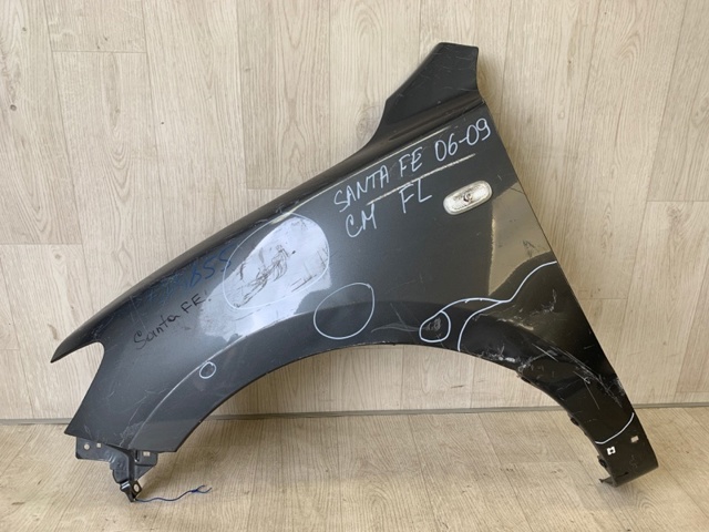 Переднє ліве крило 663100W260 HYUNDAI