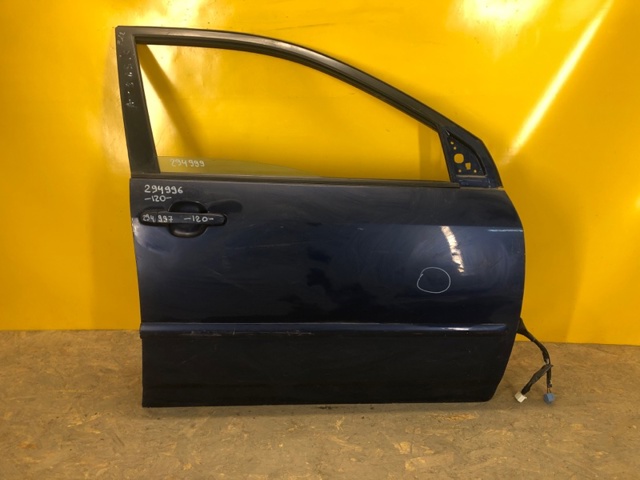 Пасажирські передні двері 6700102131 TOYOTA