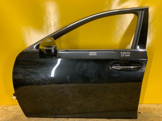Водійські двері 6700250140 TOYOTA