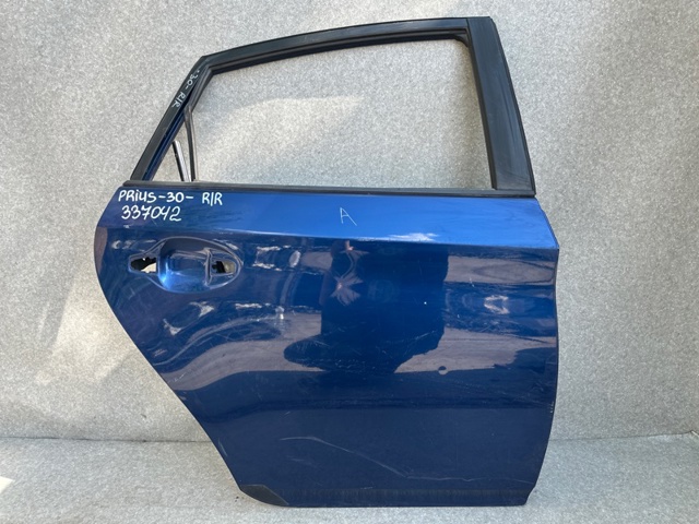 Двері задні в зборі Toyota Prius