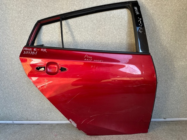 Двері задні, праві 6700347210 TOYOTA