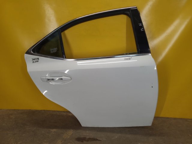 Двері задні, праві 6700353080 TOYOTA