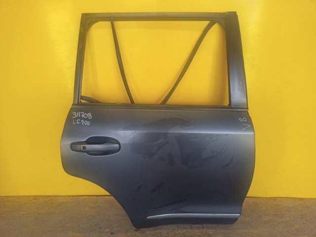 Двері задні, праві 6700360410 TOYOTA