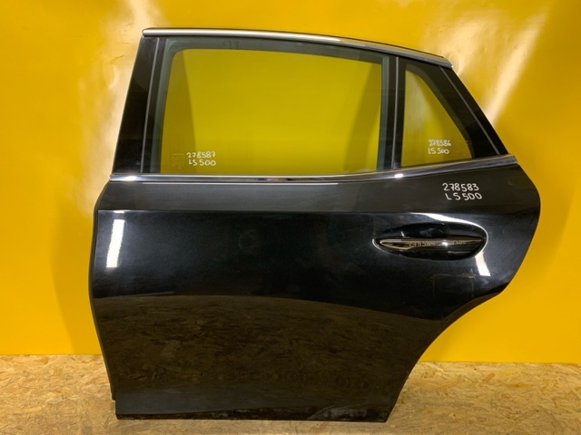 Двері задні 6700450120 TOYOTA