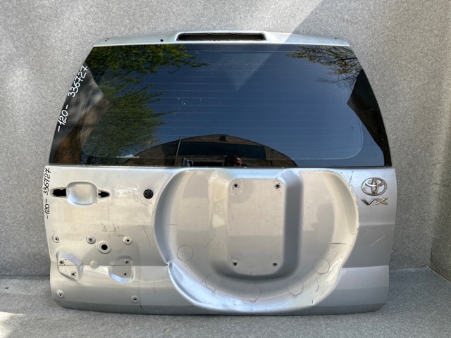 Треті двері 670056A801 TOYOTA