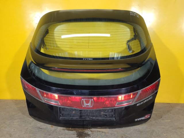 П'яті двері Honda Civic VIII