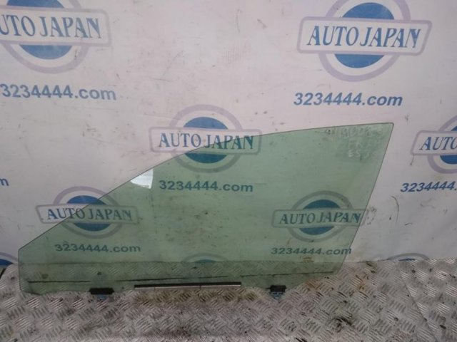 Скло водійських дверей 6810233151 TOYOTA