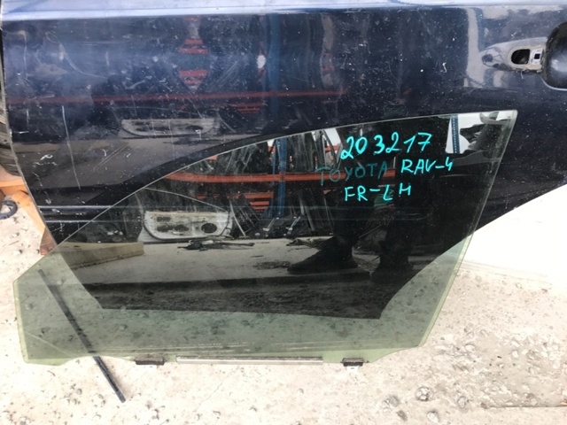 Скло передніх дверей, лівою 6810242160 TOYOTA