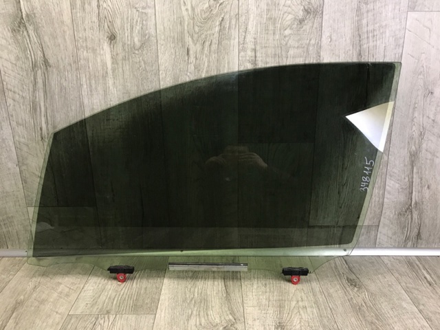 Вікно (передніх дверей) двері 6810247200 TOYOTA