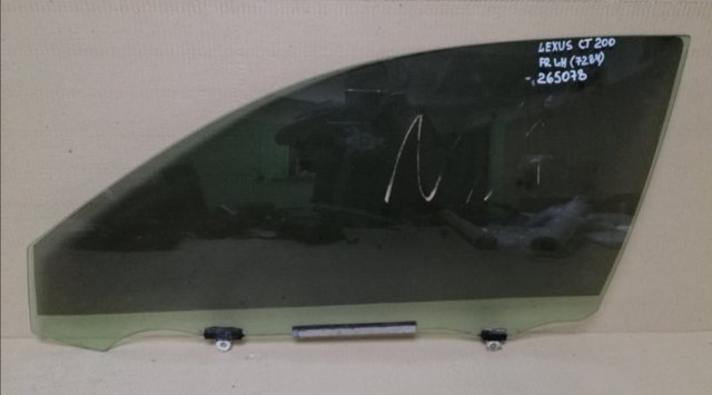 Скло водійських дверей 6810276010 TOYOTA