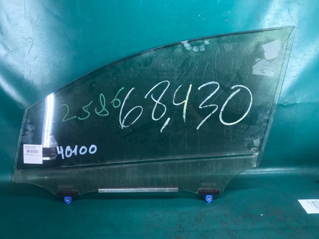 Вікно (передніх дверей) двері 6810278050 TOYOTA