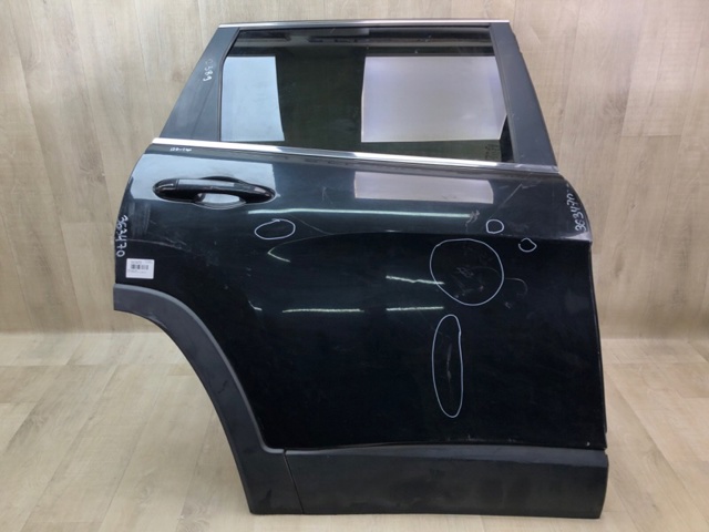 Двері задні в зборі 68110160AB CHRYSLER