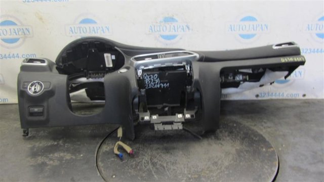 Панель приладів торпеди 682005DF0A NISSAN