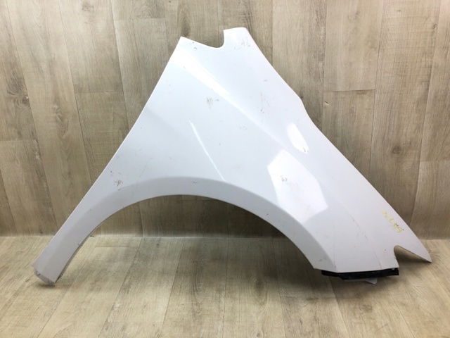 Переднє праве крило 68372876AC CHRYSLER