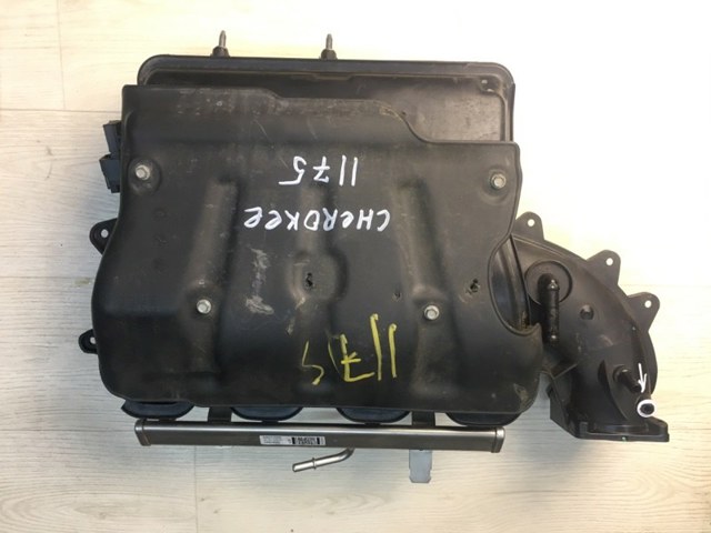 Колектор впускний 68398635AB CHRYSLER