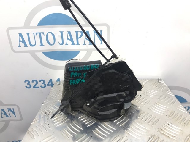 Замок передніх пасажирських дверей 6903047110 TOYOTA