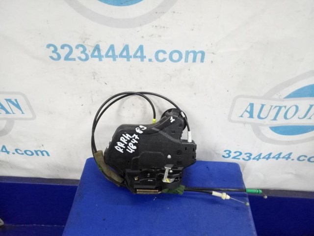 Замок задніх дверей, правих 6905033071 TOYOTA