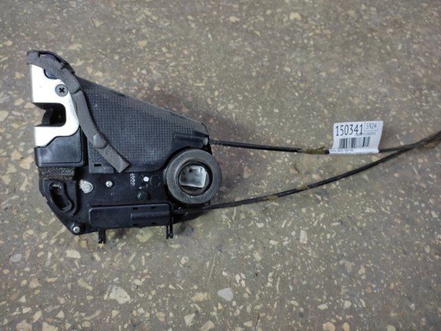 Замок задніх дверей, лівих 69060AC030 TOYOTA