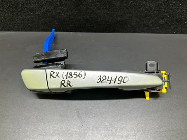 Тримач зовнішньої ручки дверей, задніх лівих 6920348041 TOYOTA