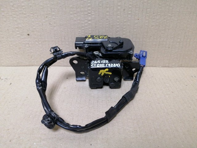 Замок 3/5-х дверей, задній Тойота Пріус