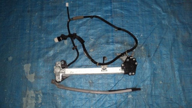 Механізм стеклопод'емника двері задньої, лівої 72750SWAA01 HONDA