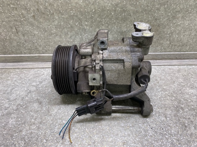 Компресор кліматичної установки 73111SC001 SUBARU