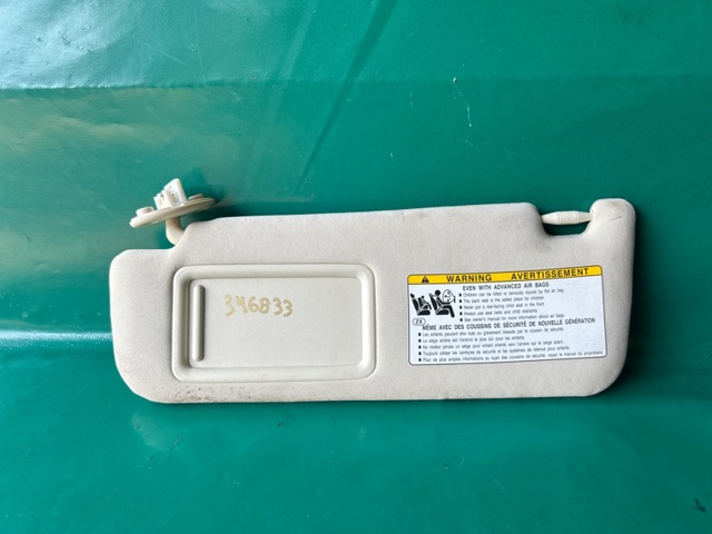 Козирок 7432078011A1 TOYOTA