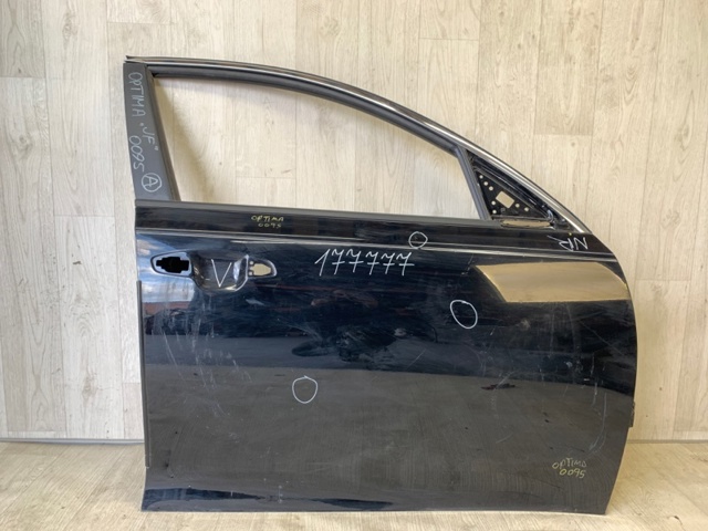 Дверка передня права 76004D5000 HYUNDAI