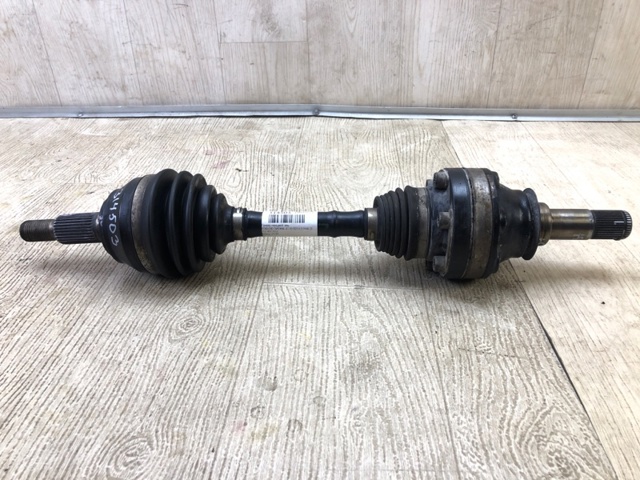 Вісь передня в зборі 7L0407271C VAG